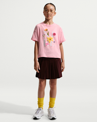 Nike Sportswear Big Kids' Boxy T-Shirt. Nike.com